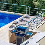 Guzman - Azur Villa